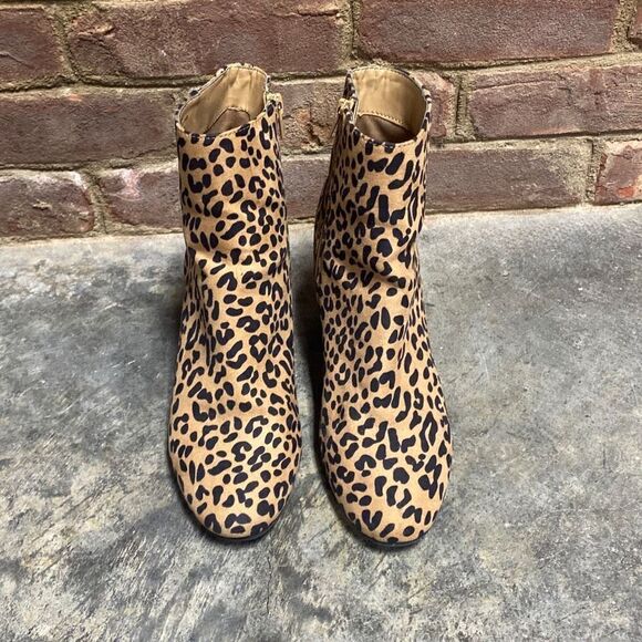 BAR III Gatlin Brown Leopard Print Block Heel Booties Size 8 - Picture 3 of 9